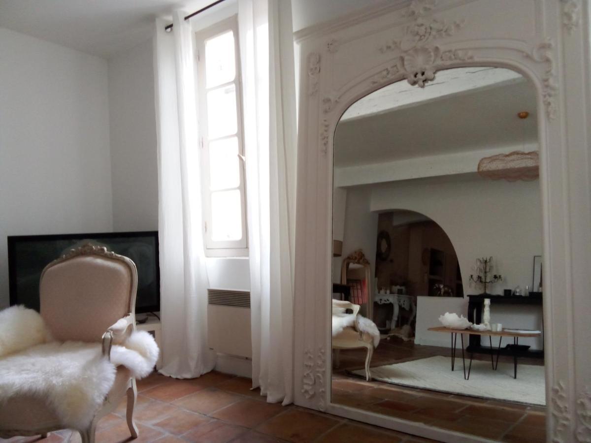 La Maison Perchee エーグ・モルト エクステリア 写真