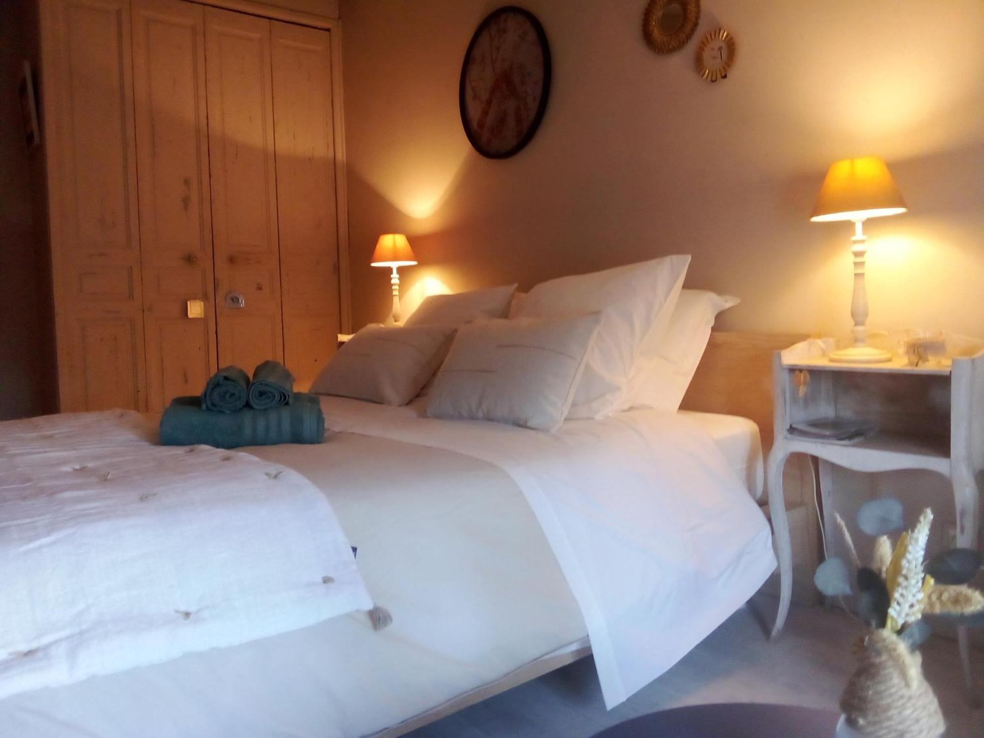 La Maison Perchee エーグ・モルト 部屋 写真